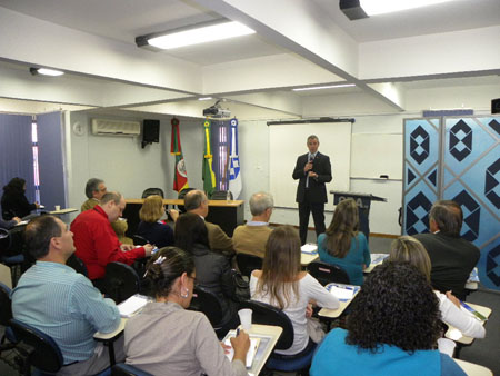 CRA Recebe destaca o tema Gestão Ambiental e o Papel do Administrador CRA Recebe destaca o tema Gestão Ambiental e o Papel do Administrador