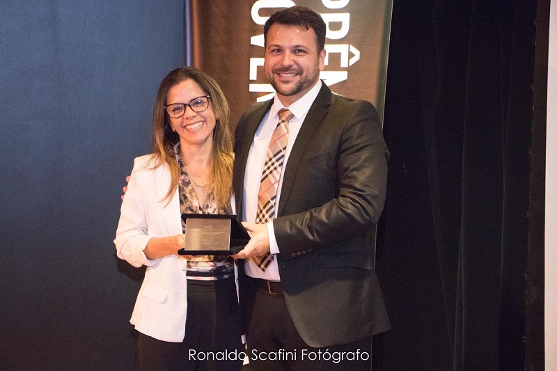 CRA-RS recebe homenagem durante Prêmio Jovem Empresário 2018 CRA-RS recebe homenagem durante Prêmio Jovem Empresário 2018