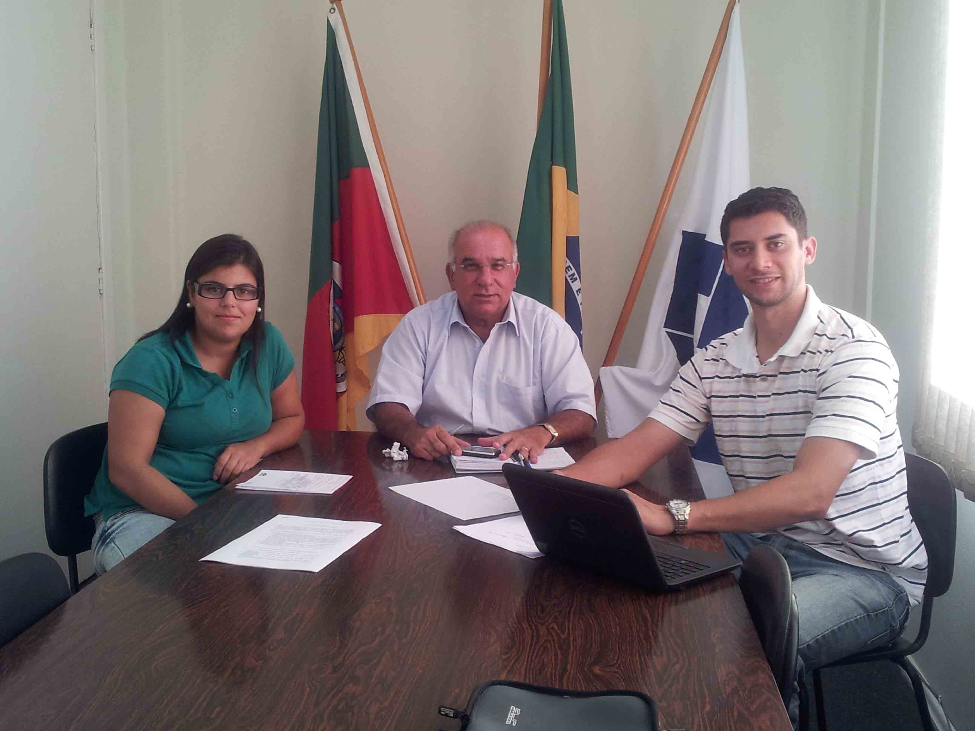 Equipe da Delegacia do CRA-RS de Pelotas define ações para 2013 Equipe da Delegacia do CRA-RS de Pelotas define ações para 2013