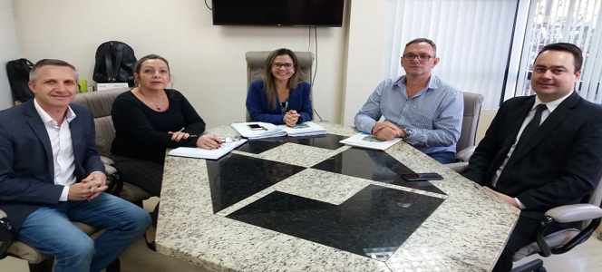 CRA-RS é convidado a apoiar projeto de reestruturação de hospitais de pequeno porte do Estado CRA-RS é convidado a apoiar projeto de reestruturação de hospitais de pequeno porte do Estado